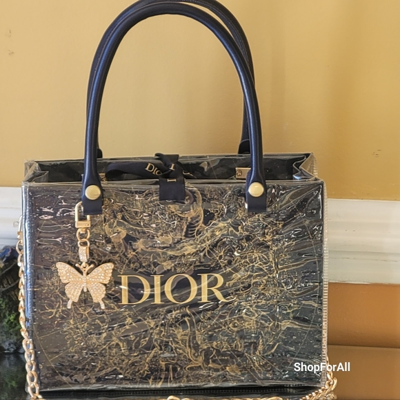 Dior - Picture 13 of 16